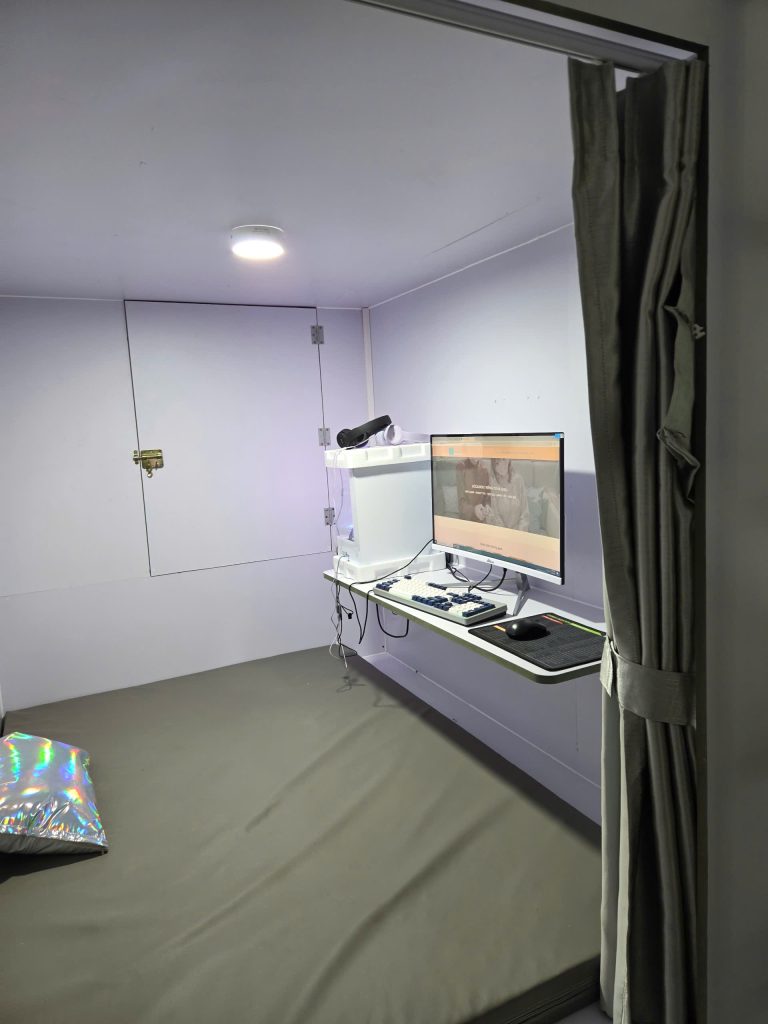 PC B 2